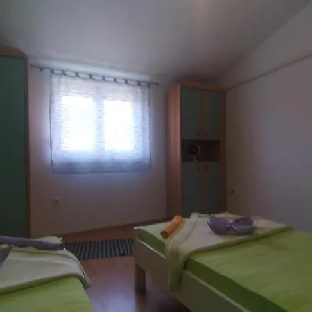 Ana Apartamento